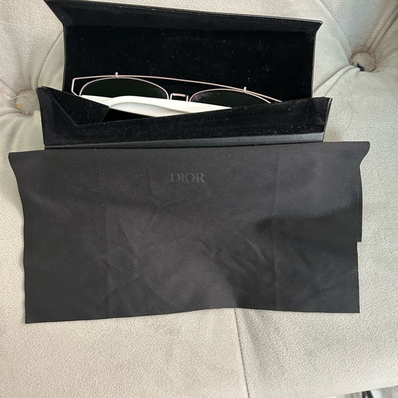 Christian Dior Sunglasses - Picture 9 of 9